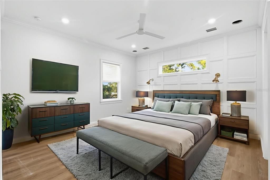 For Sale: $999,000 (3 beds, 2 baths, 2936 Square Feet)