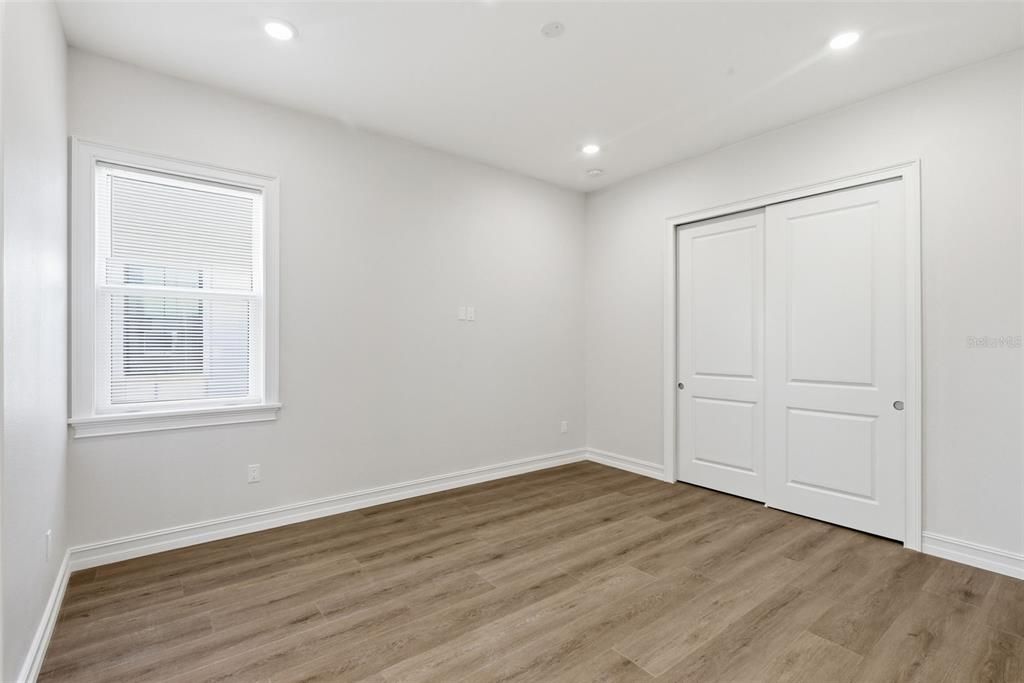 For Sale: $999,000 (3 beds, 2 baths, 2936 Square Feet)