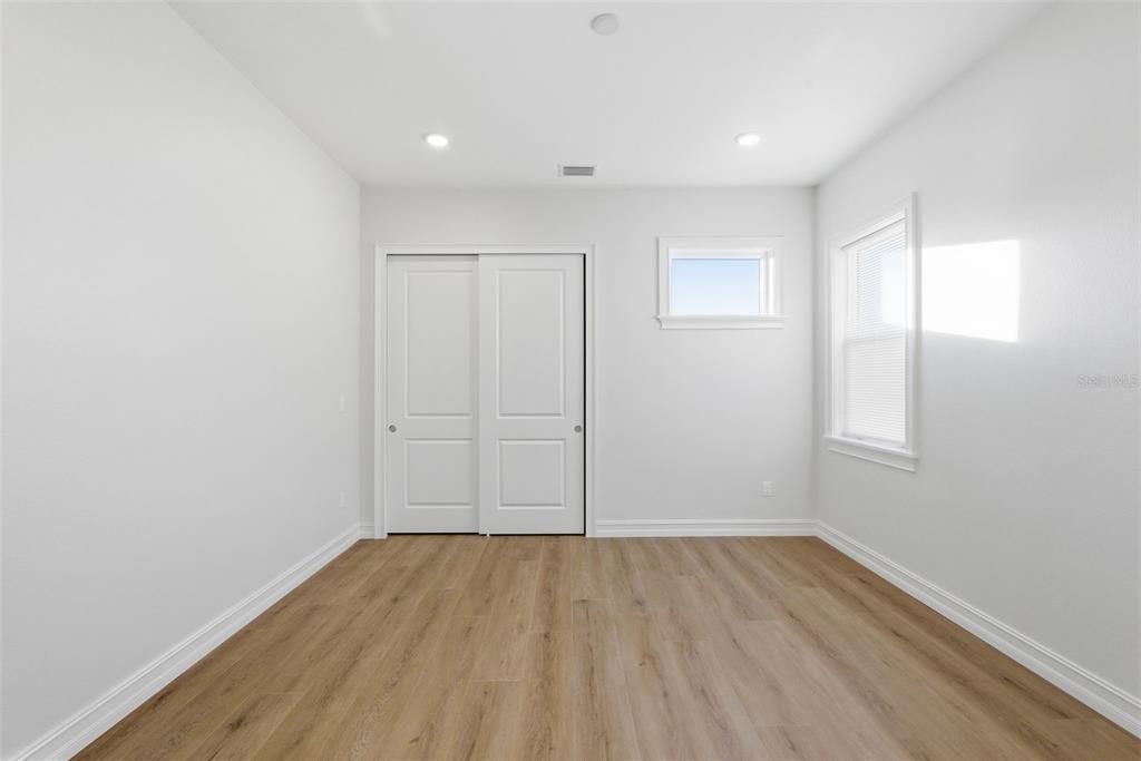 For Sale: $999,000 (3 beds, 2 baths, 2936 Square Feet)