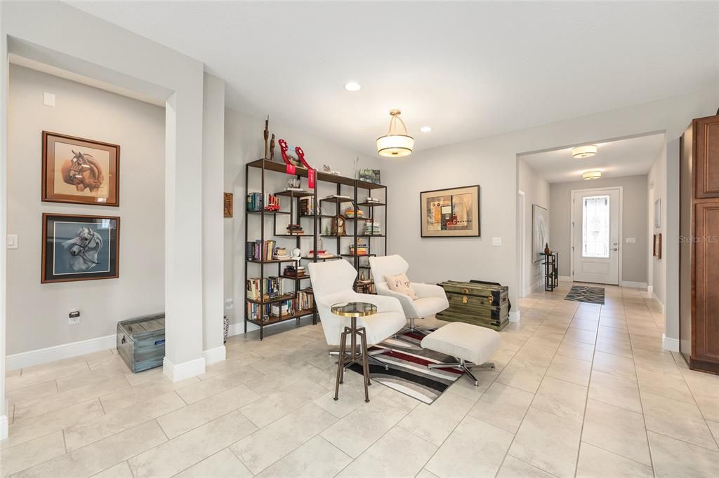 For Sale: $450,000 (2 beds, 2 baths, 1956 Square Feet)