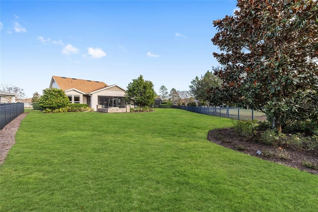 For Sale: $450,000 (2 beds, 2 baths, 1956 Square Feet)