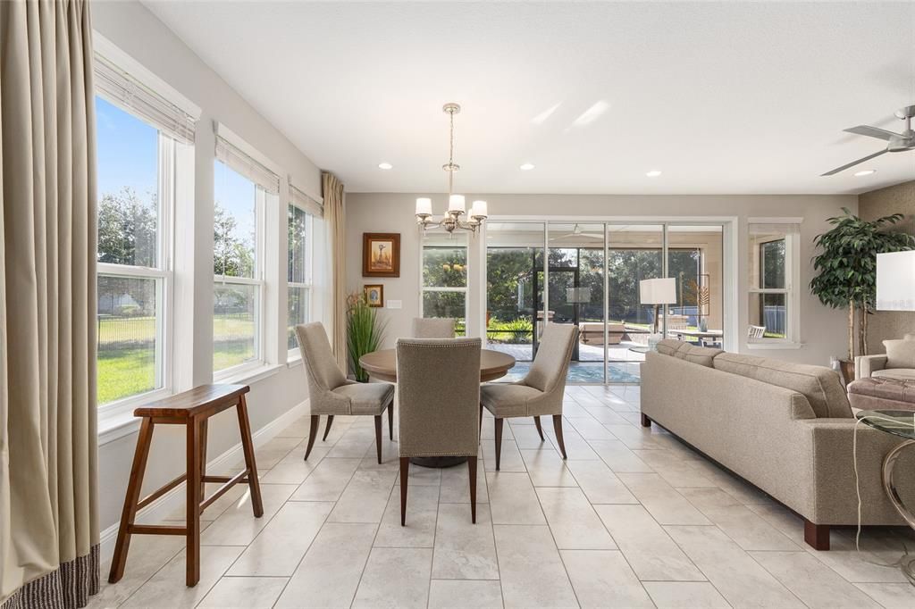 For Sale: $450,000 (2 beds, 2 baths, 1956 Square Feet)