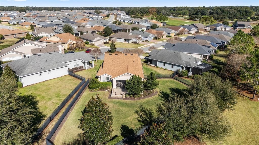 For Sale: $450,000 (2 beds, 2 baths, 1956 Square Feet)