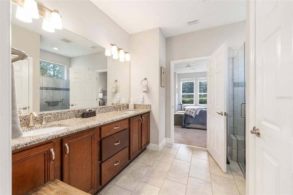 For Sale: $450,000 (2 beds, 2 baths, 1956 Square Feet)