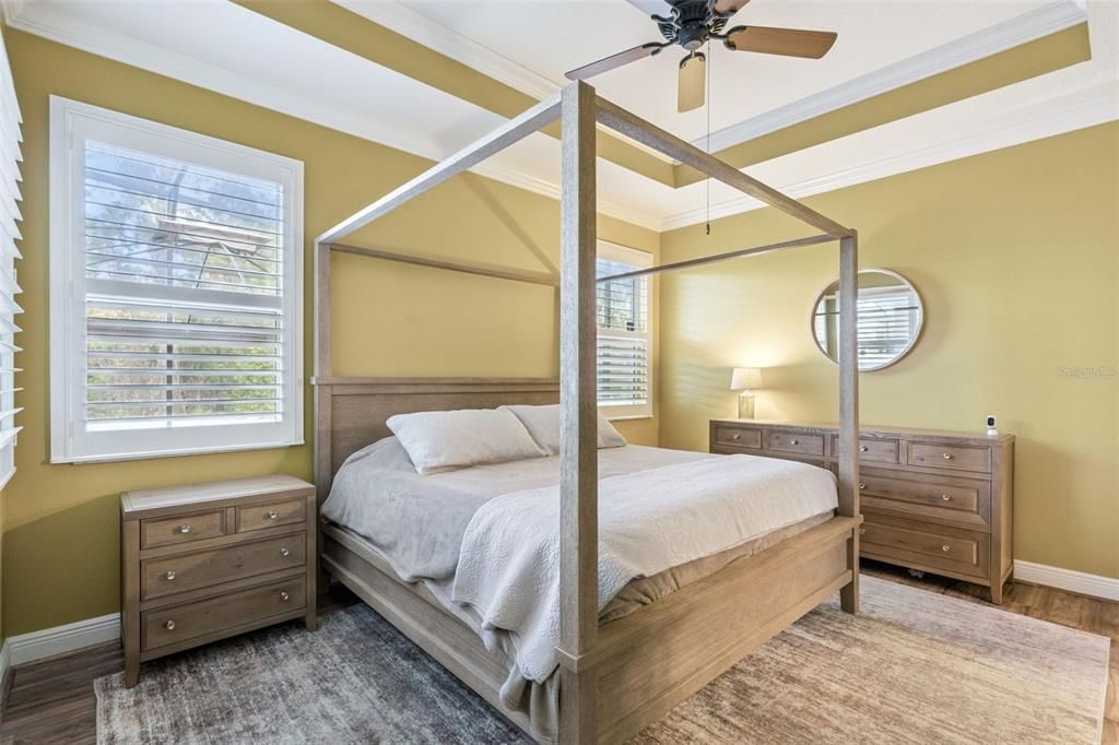 En Venta: $499,900 (3 camas, 2 baños, 2346 Pies cuadrados)