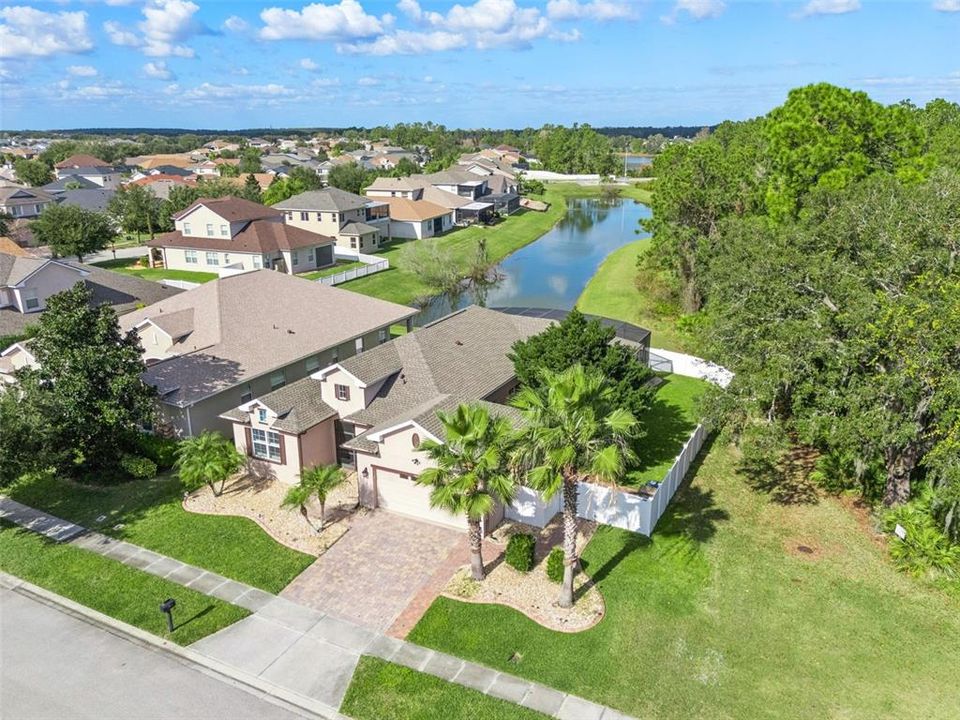 En Venta: $499,900 (3 camas, 2 baños, 2346 Pies cuadrados)