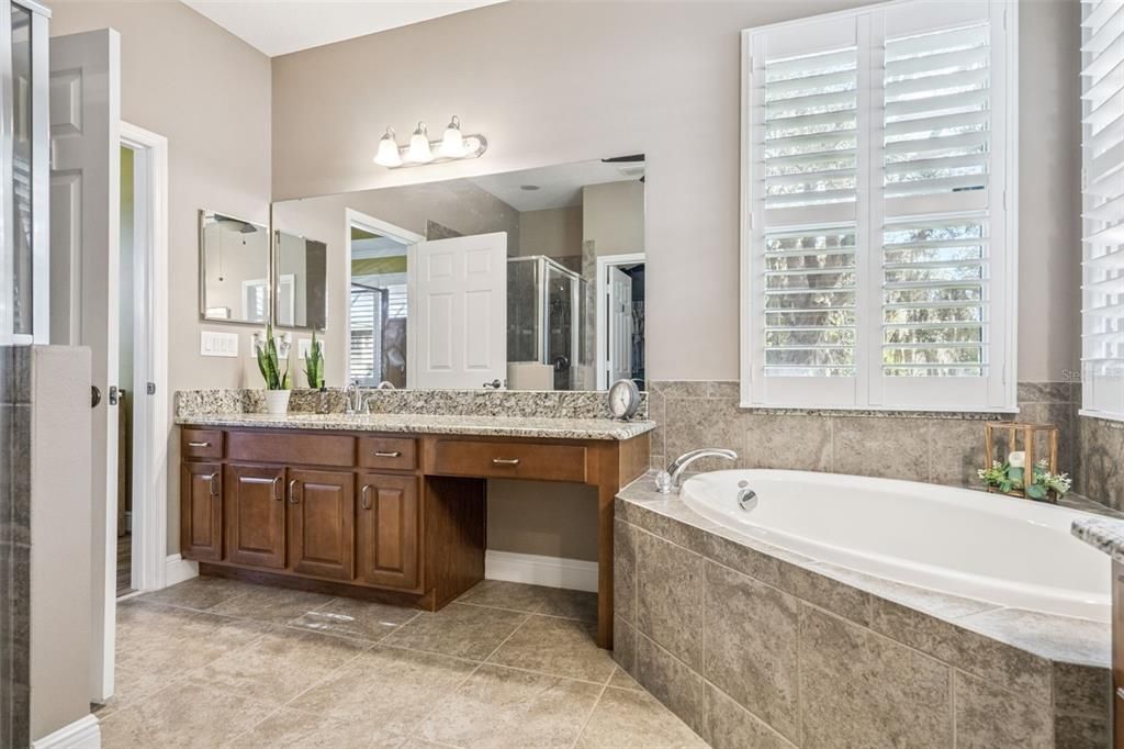 En Venta: $499,900 (3 camas, 2 baños, 2346 Pies cuadrados)