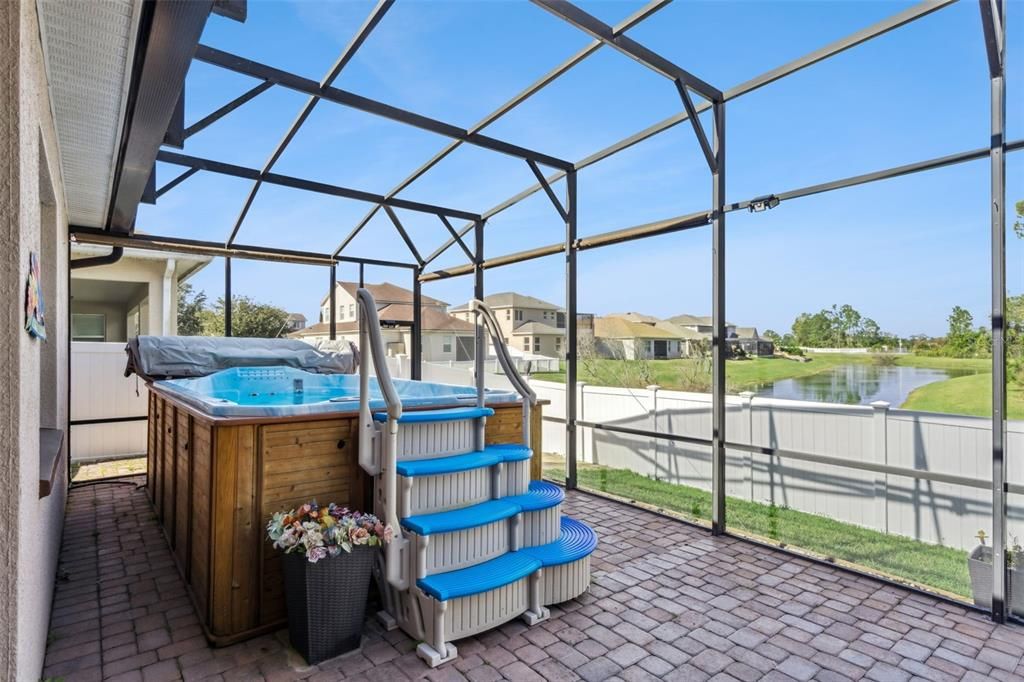 En Venta: $499,900 (3 camas, 2 baños, 2346 Pies cuadrados)