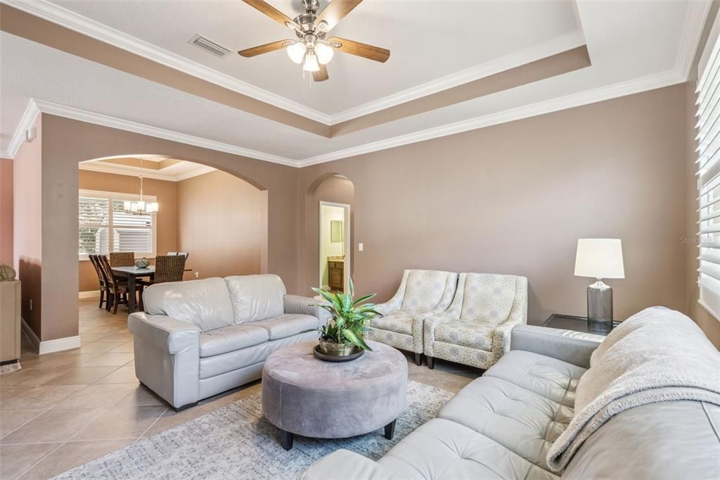 En Venta: $499,900 (3 camas, 2 baños, 2346 Pies cuadrados)