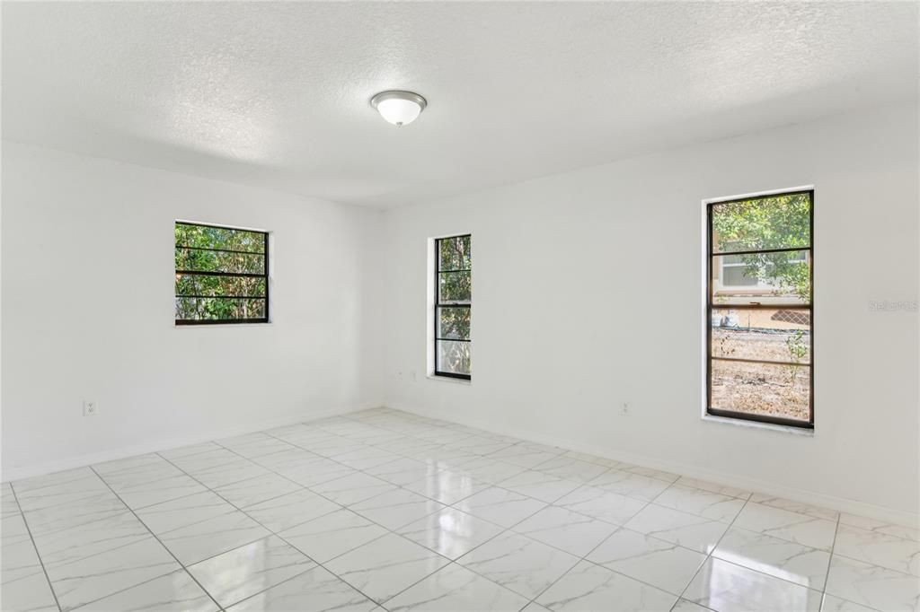 For Sale: $335,000 (3 beds, 2 baths, 1767 Square Feet)