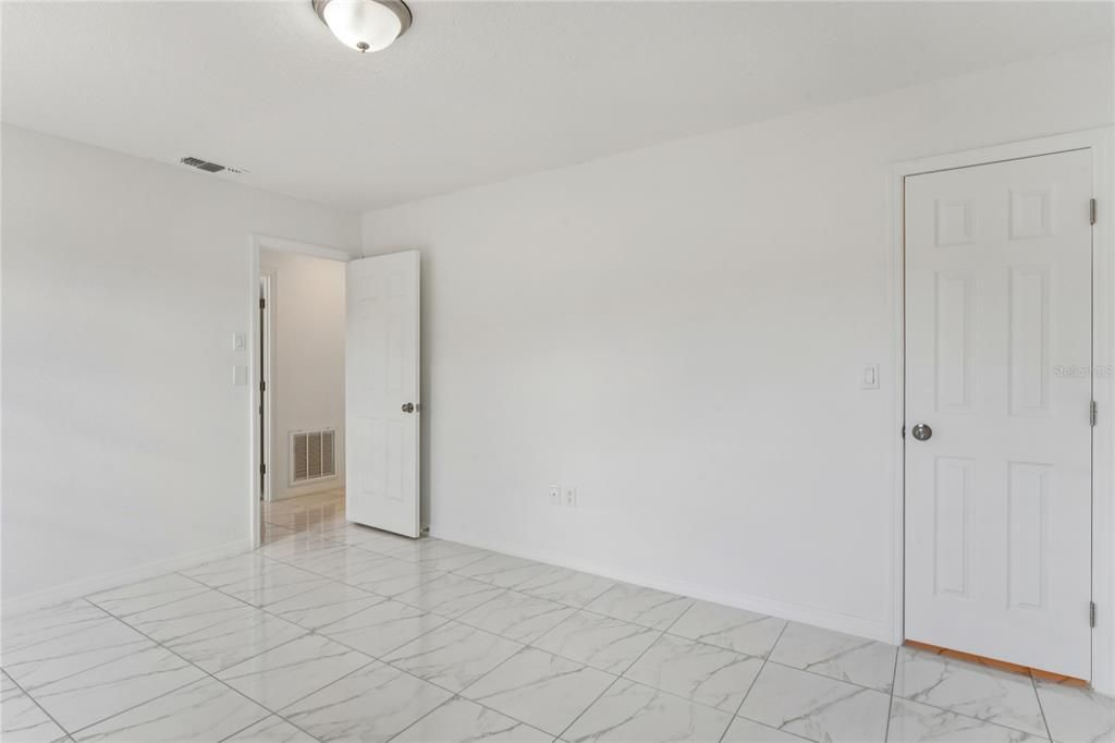 For Sale: $335,000 (3 beds, 2 baths, 1767 Square Feet)