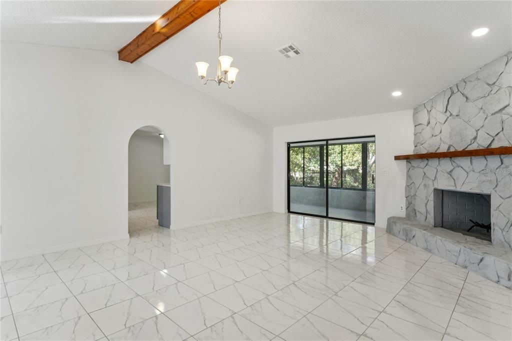 For Sale: $335,000 (3 beds, 2 baths, 1767 Square Feet)