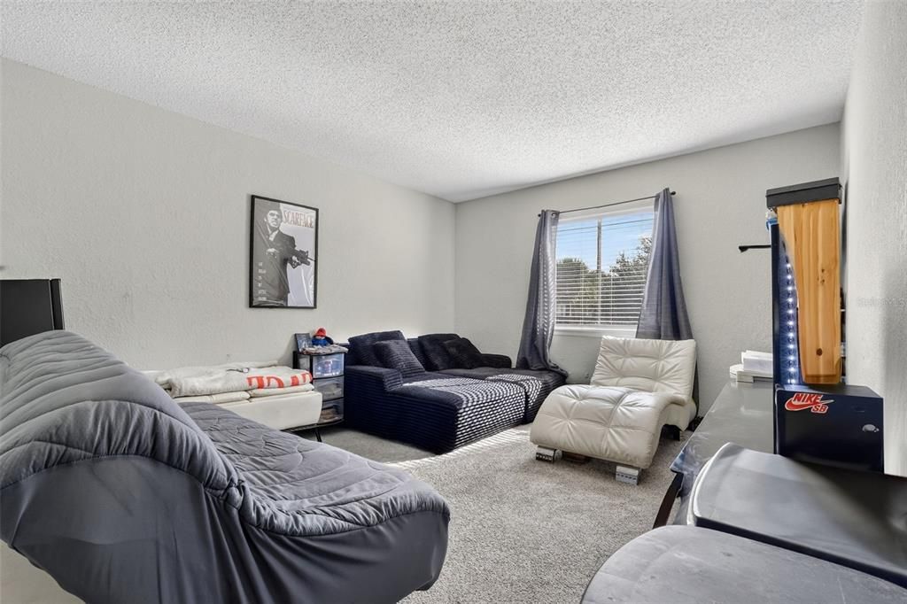 待售: $199,900 (3 贝兹, 2 浴室, 1426 平方英尺)