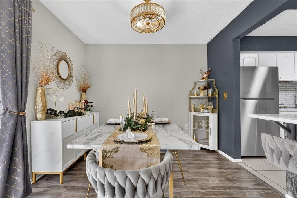 待售: $199,900 (3 贝兹, 2 浴室, 1426 平方英尺)