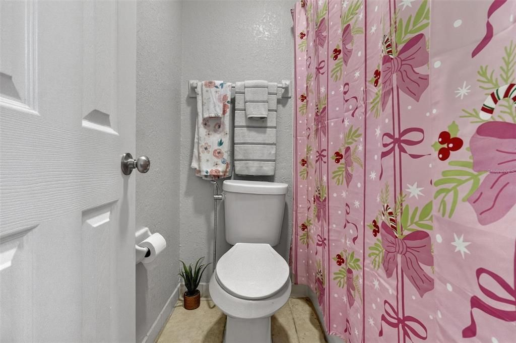 待售: $199,900 (3 贝兹, 2 浴室, 1426 平方英尺)