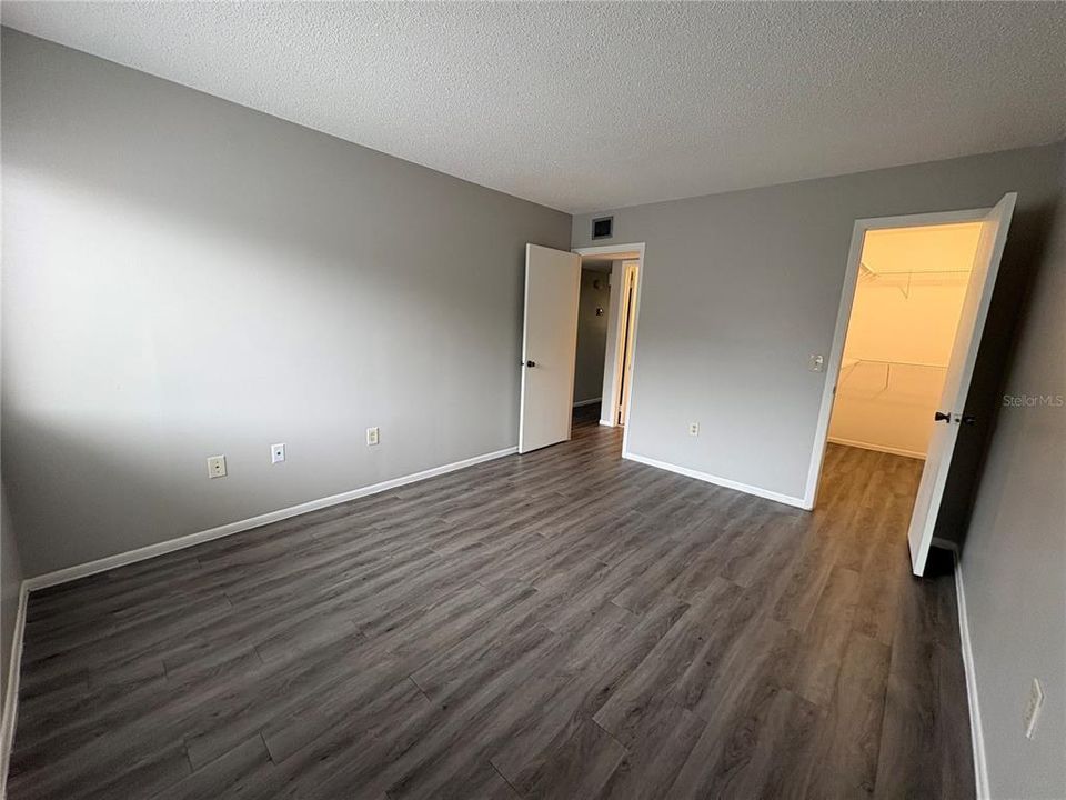 На продажу: $197,000 (2 спален, 2 ванн, 950 Квадратных фут)