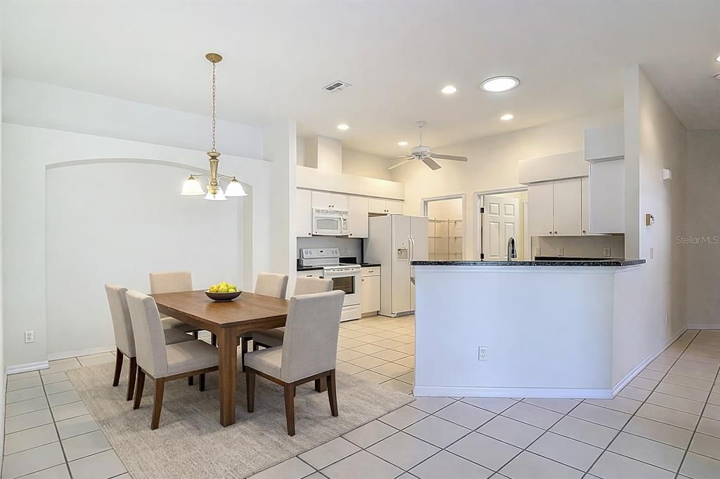 En Venta: $290,000 (3 camas, 2 baños, 1719 Pies cuadrados)