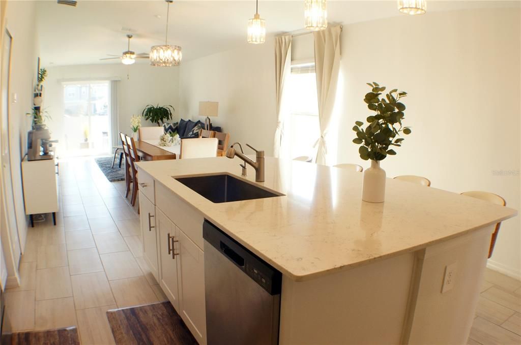 En Renta: $2,400 (3 camas, 2 baños, 1448 Pies cuadrados)