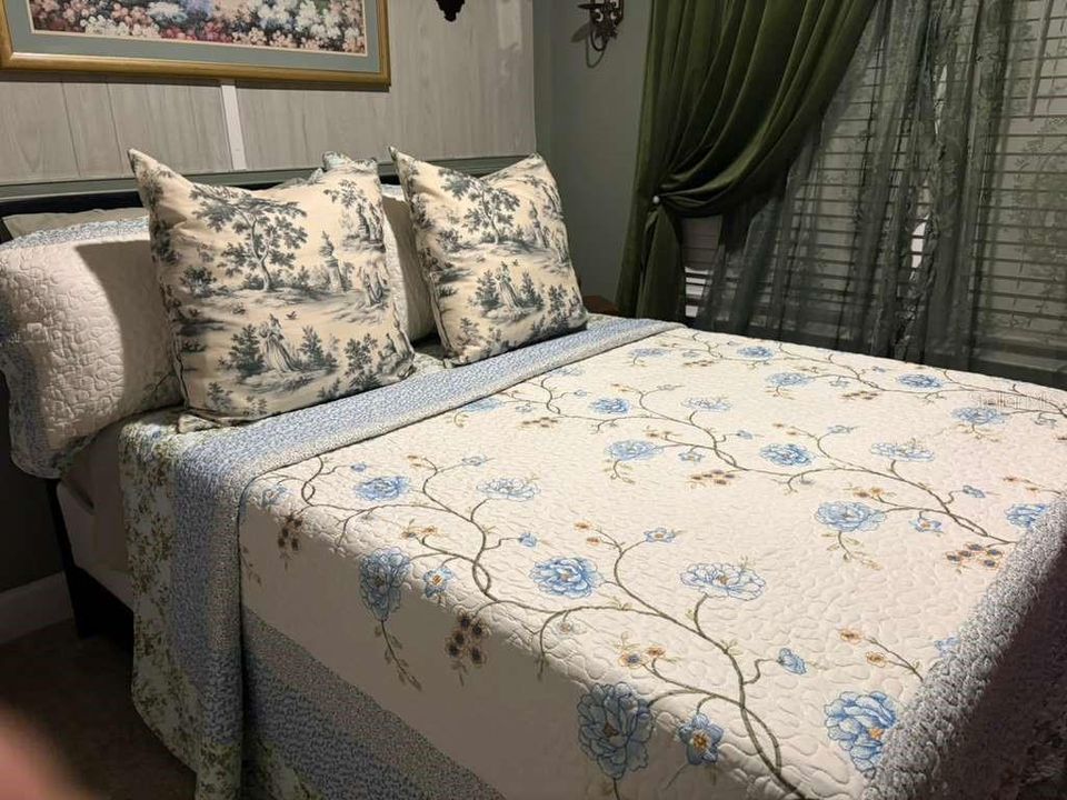 En Venta: $420,000 (4 camas, 2 baños, 2405 Pies cuadrados)