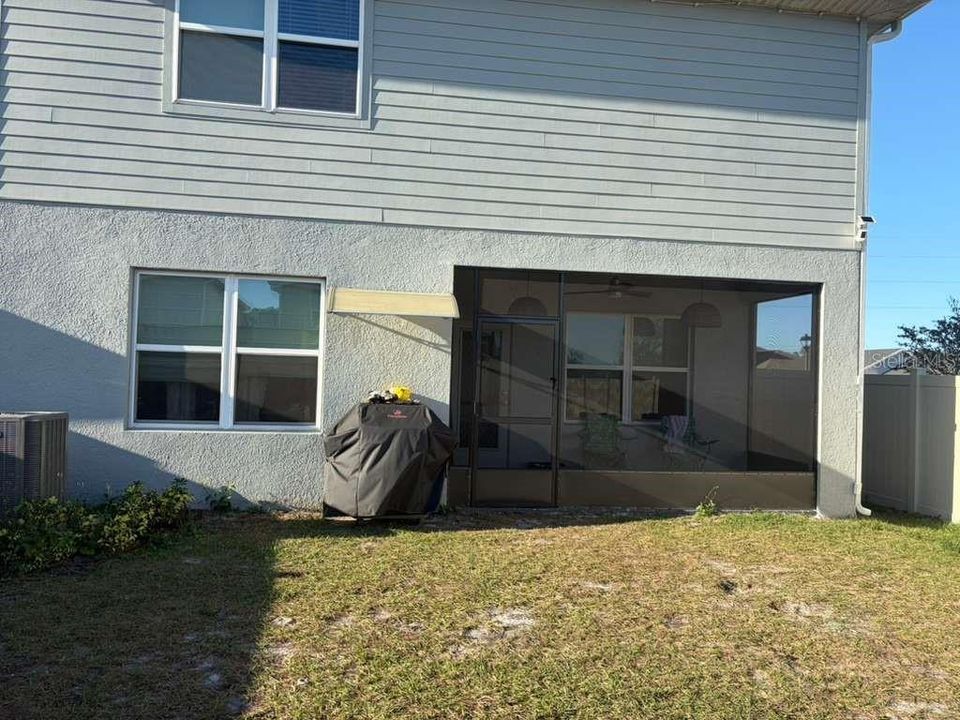 En Venta: $420,000 (4 camas, 2 baños, 2405 Pies cuadrados)