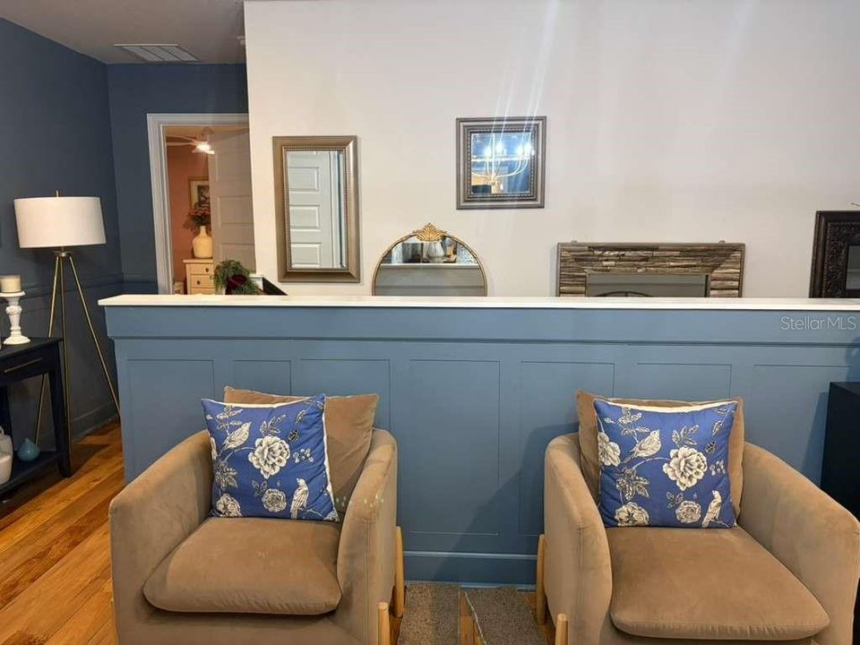 En Venta: $420,000 (4 camas, 2 baños, 2405 Pies cuadrados)