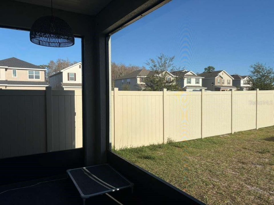 En Venta: $420,000 (4 camas, 2 baños, 2405 Pies cuadrados)