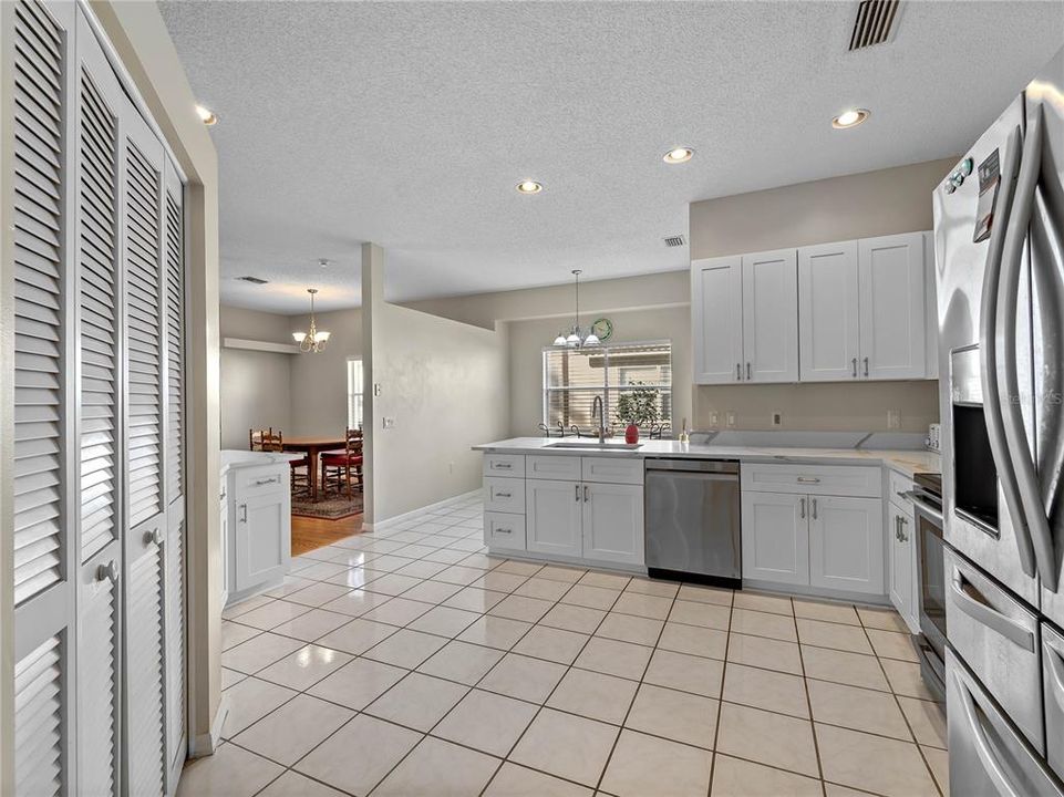 待售: $490,000 (3 贝兹, 2 浴室, 1808 平方英尺)