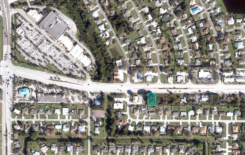 En Venta: $114,900 (0.24 acres)