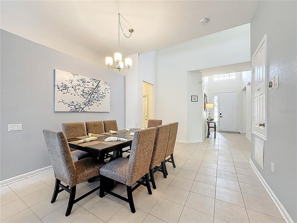 For Sale: $649,000 (5 beds, 5 baths, 2297 Square Feet)