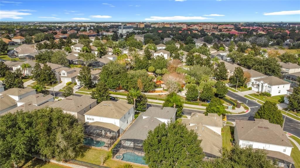 For Sale: $649,000 (5 beds, 5 baths, 2297 Square Feet)