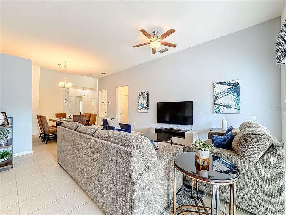 For Sale: $649,000 (5 beds, 5 baths, 2297 Square Feet)