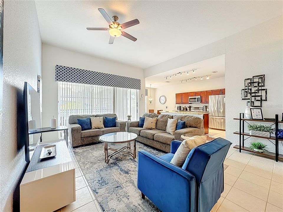 For Sale: $649,000 (5 beds, 5 baths, 2297 Square Feet)