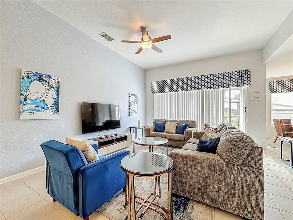 For Sale: $649,000 (5 beds, 5 baths, 2297 Square Feet)