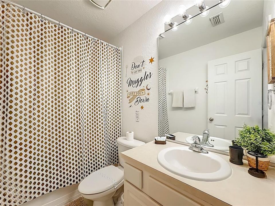 For Sale: $649,000 (5 beds, 5 baths, 2297 Square Feet)