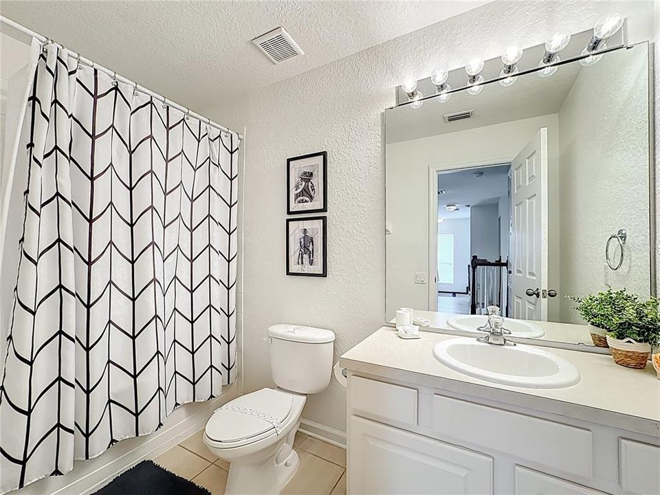 For Sale: $649,000 (5 beds, 5 baths, 2297 Square Feet)