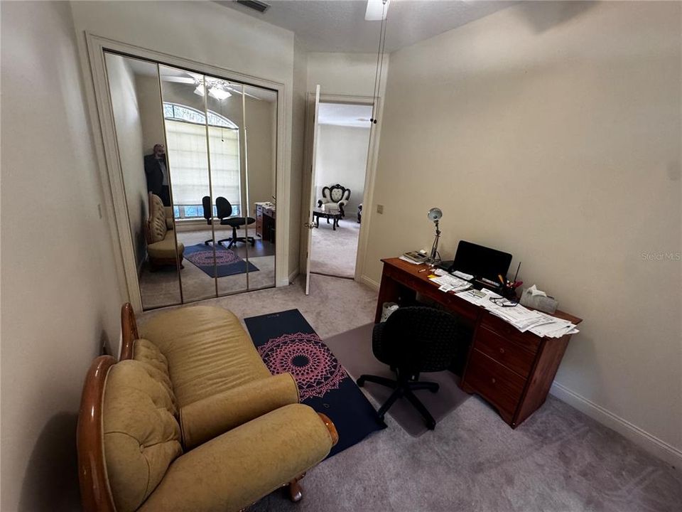 For Sale: $550,000 (4 beds, 2 baths, 2686 Square Feet)