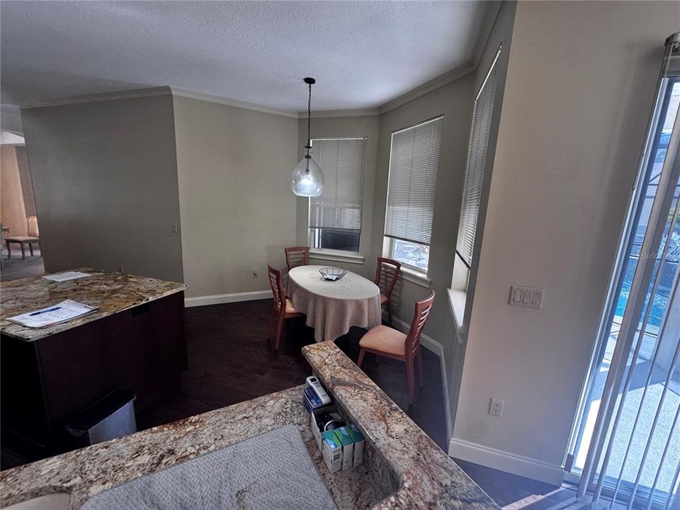 For Sale: $550,000 (4 beds, 2 baths, 2686 Square Feet)