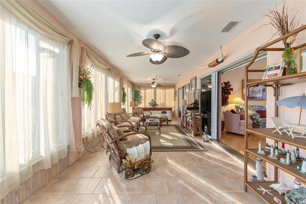 For Sale: $318,900 (3 beds, 2 baths, 1725 Square Feet)