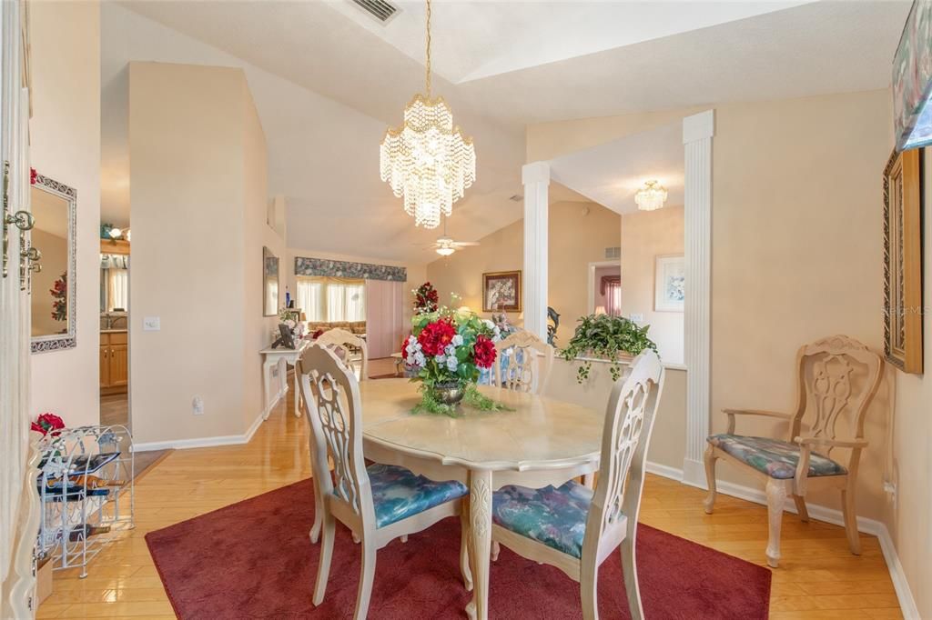 For Sale: $318,900 (3 beds, 2 baths, 1725 Square Feet)