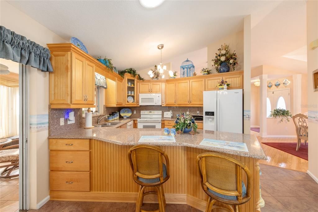 For Sale: $318,900 (3 beds, 2 baths, 1725 Square Feet)