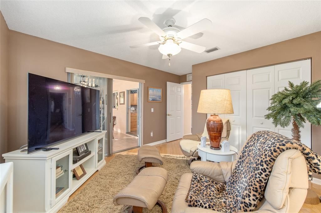 For Sale: $318,900 (3 beds, 2 baths, 1725 Square Feet)