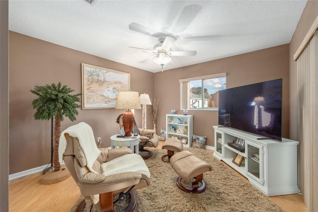 For Sale: $318,900 (3 beds, 2 baths, 1725 Square Feet)