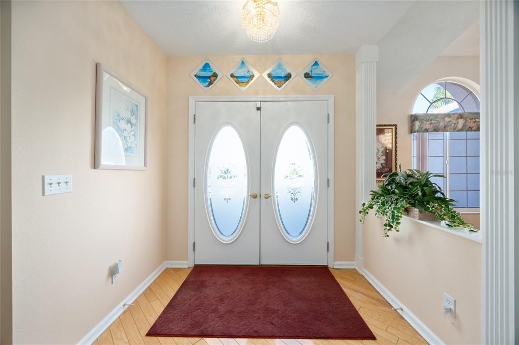 For Sale: $318,900 (3 beds, 2 baths, 1725 Square Feet)