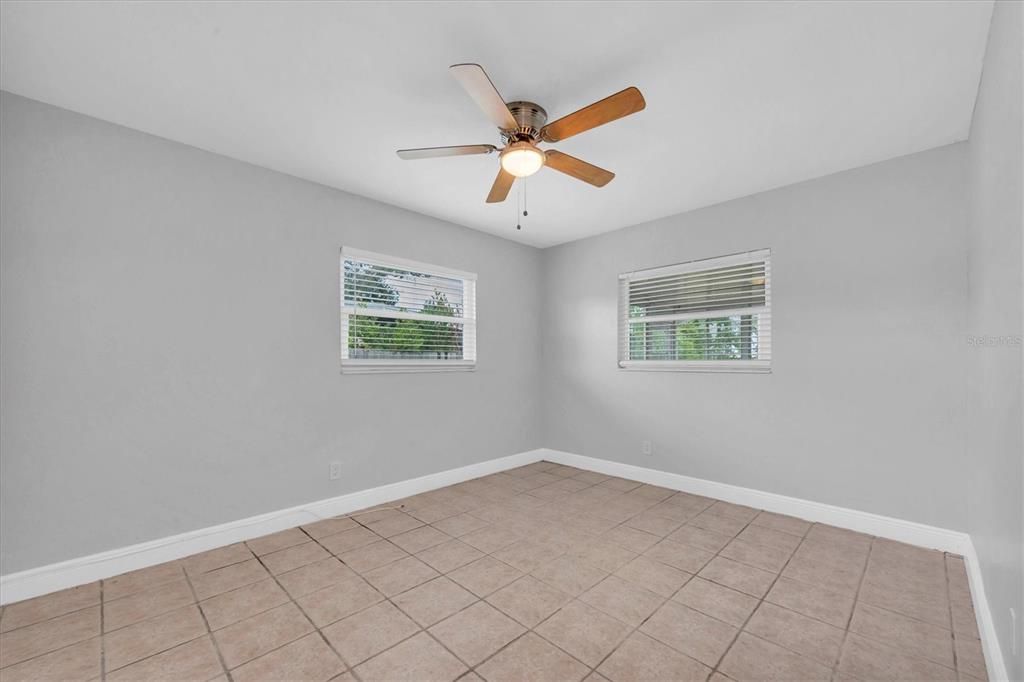 待售: $415,000 (2 贝兹, 2 浴室, 1348 平方英尺)