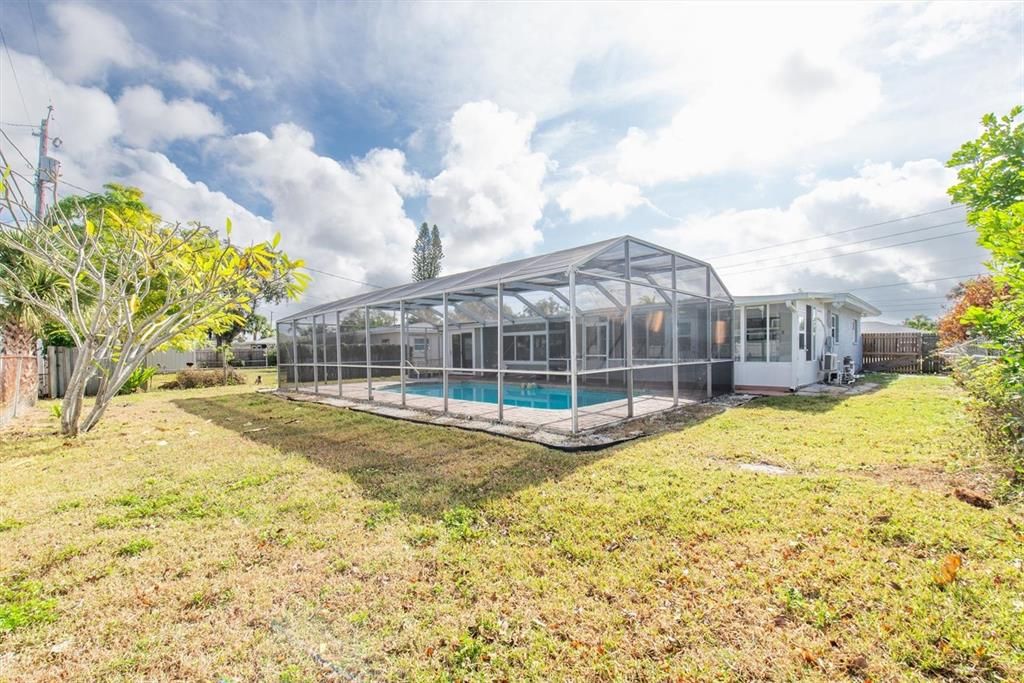 待售: $415,000 (2 贝兹, 2 浴室, 1348 平方英尺)