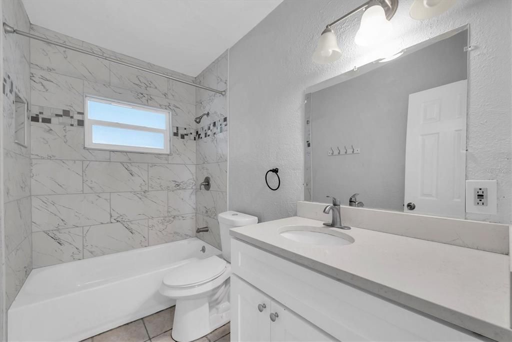 待售: $415,000 (2 贝兹, 2 浴室, 1348 平方英尺)