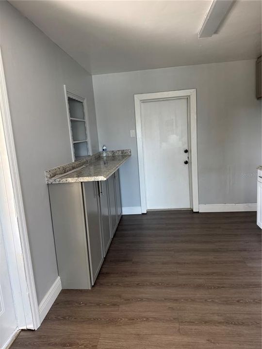 В аренду: $2,000 (3 спален, 1 ванн, 923 Квадратных фут)