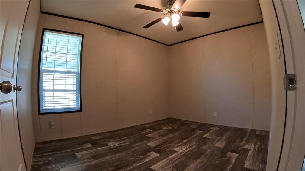 For Sale: $199,000 (3 beds, 2 baths, 1400 Square Feet)