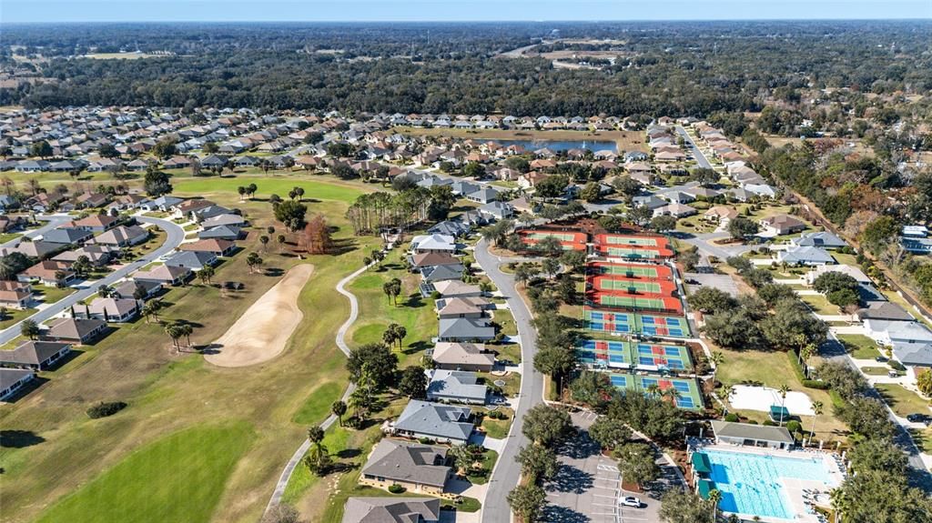 待售: $445,000 (3 贝兹, 2 浴室, 2413 平方英尺)