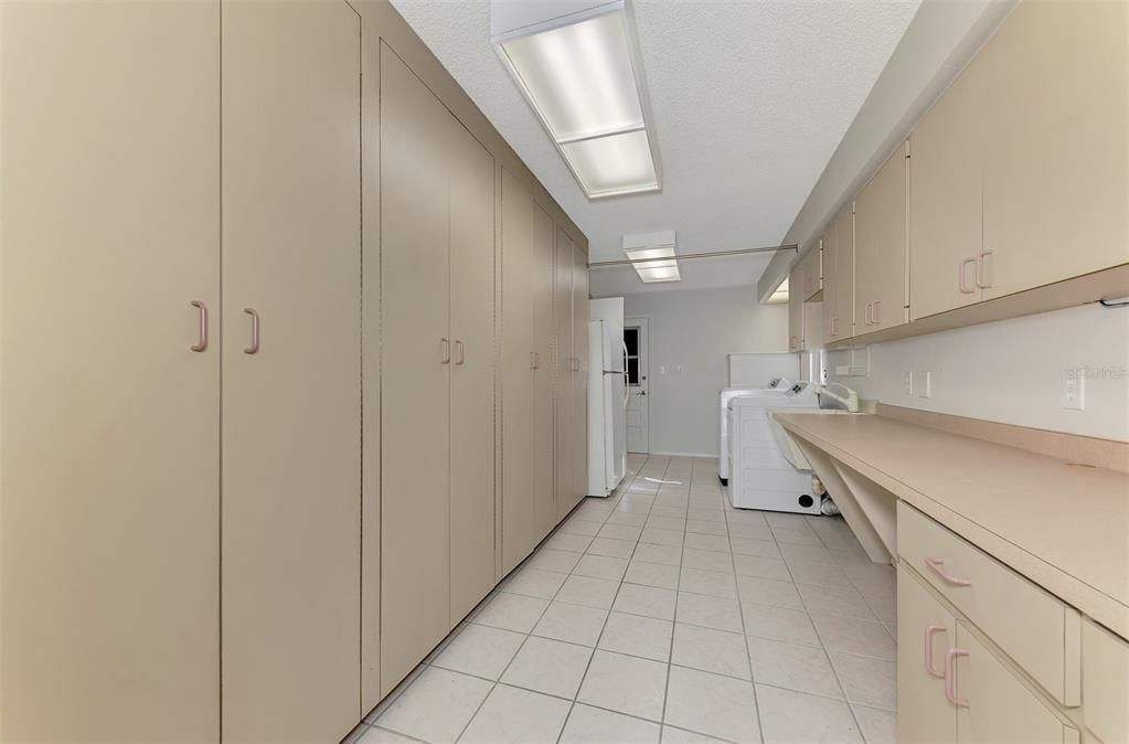 For Sale: $450,000 (4 beds, 2 baths, 1794 Square Feet)